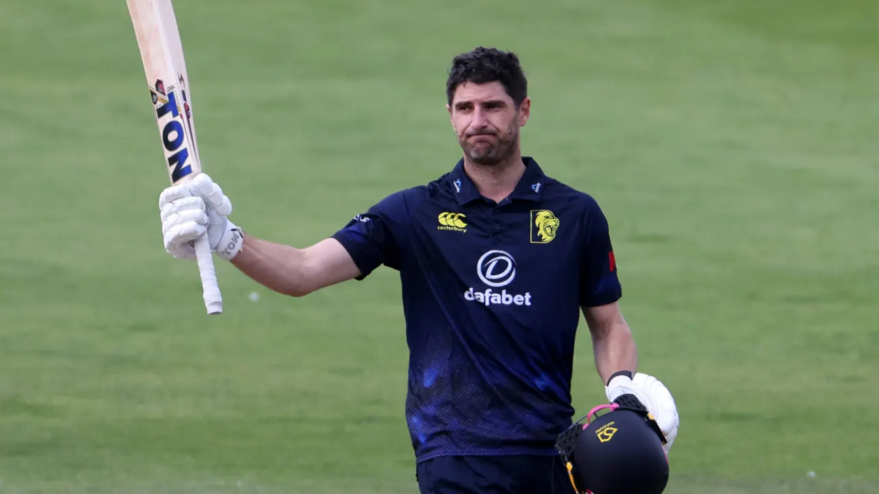 Durham survives as Colin Ackermann leads comeback against Hampshire