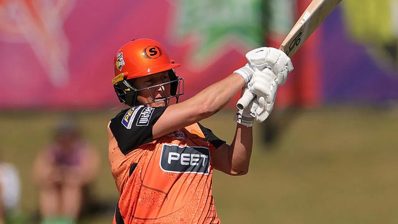 Devine signs two-year extension with Perth Scorchers