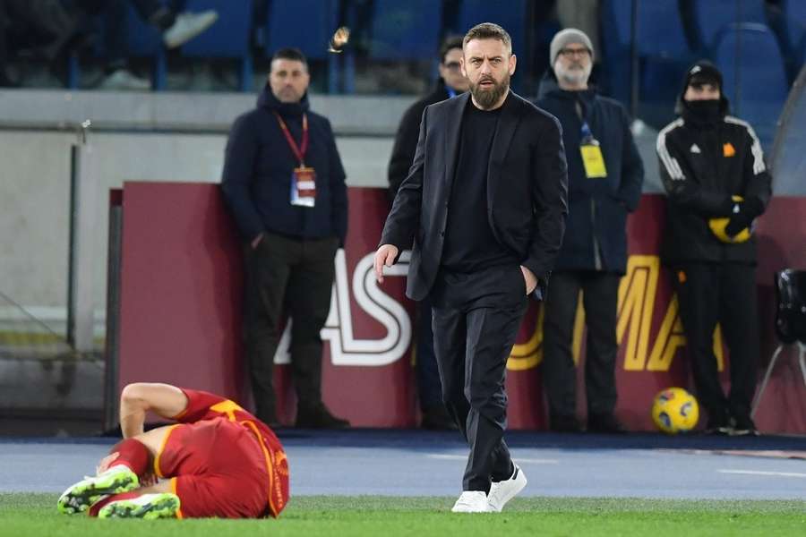 De Rossi, Roma coach, stands by Dovbyk following Juventus draw