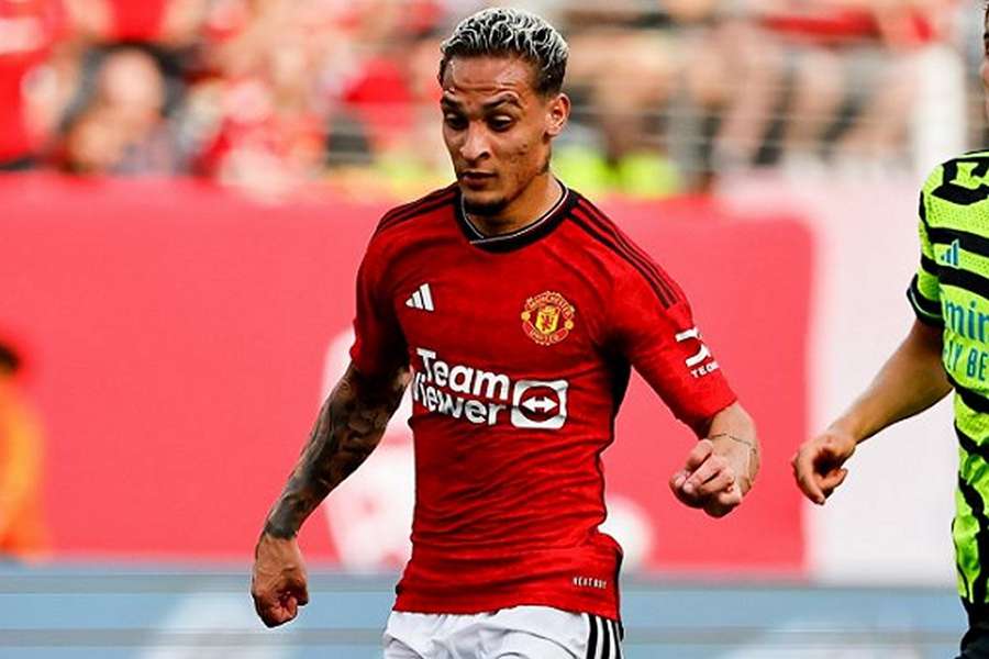 Fenerbahce set their sights on Man Utd winger Antony