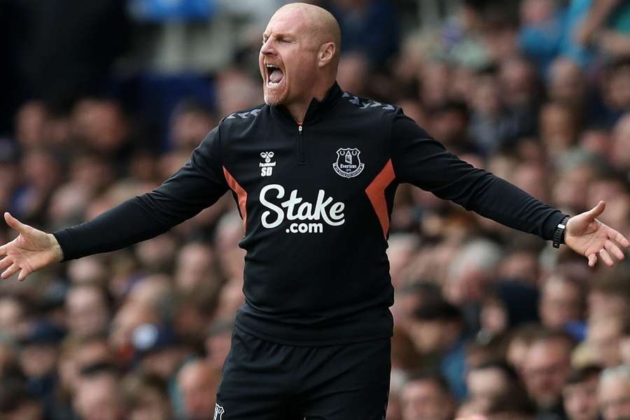 Dyche acknowledges difficulty of Everton job after disappointing collapse against Villa