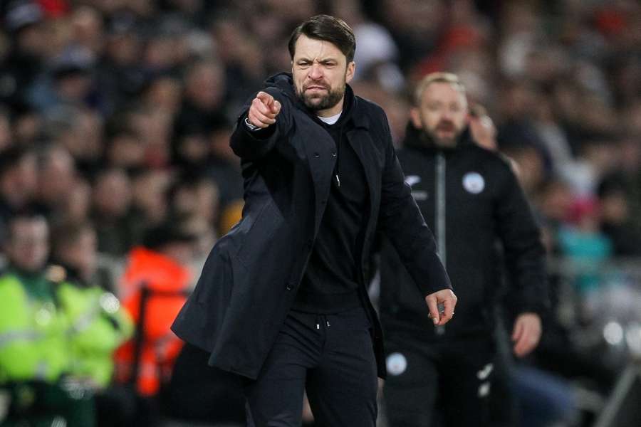 Martin criticizes Southampton players following Bournemouth loss: Condemns absence of determination, resilience and bravery