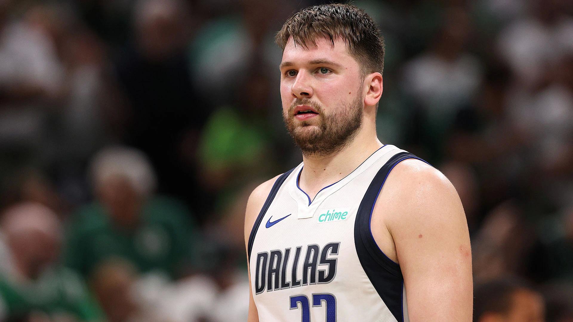 Mavs' Luka Doncic's Calf Contusion to Be Re-Evaluated in One Week