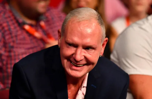 Paul Gascoigne urges Manchester United star to 'definitely' move on from the club