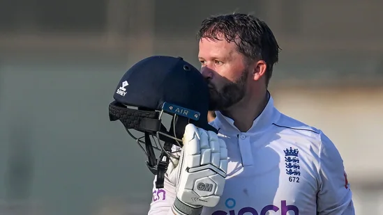 Ben Duckett surpasses Gilchrist and smashes NZ star's record to become quickest to 2000 Test runs, delivers outstanding century