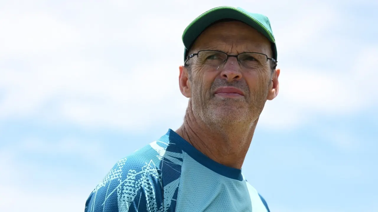 Kirsten steps down as Pakistan's white-ball coach