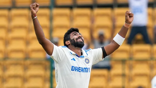 Understanding Jasprit Bumrah: Glenn Maxwell Analyzes the Qualities that Make Him the Best All-Format Bowler